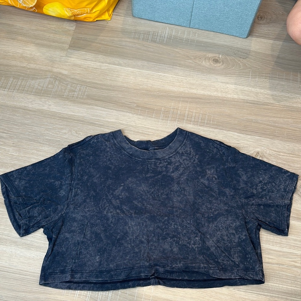 Lululemon Crop Tee
